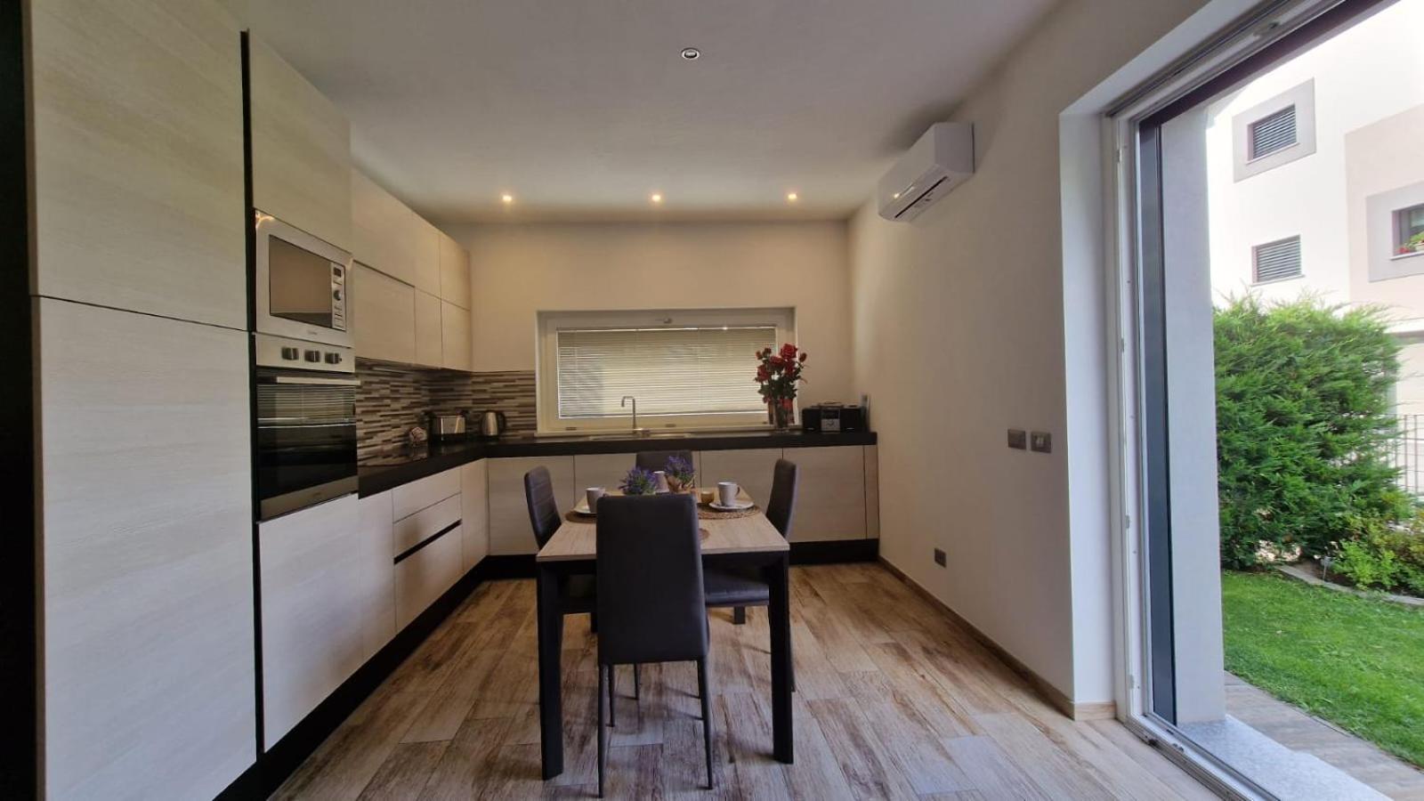 Casa Lina Tirano Apartment Luaran gambar