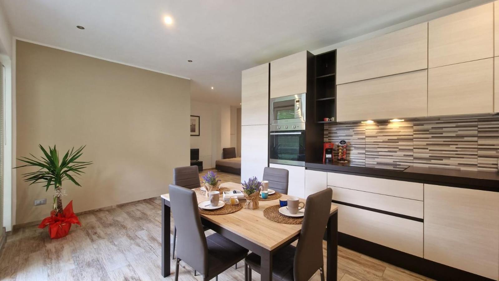 Casa Lina Tirano Apartment Luaran gambar
